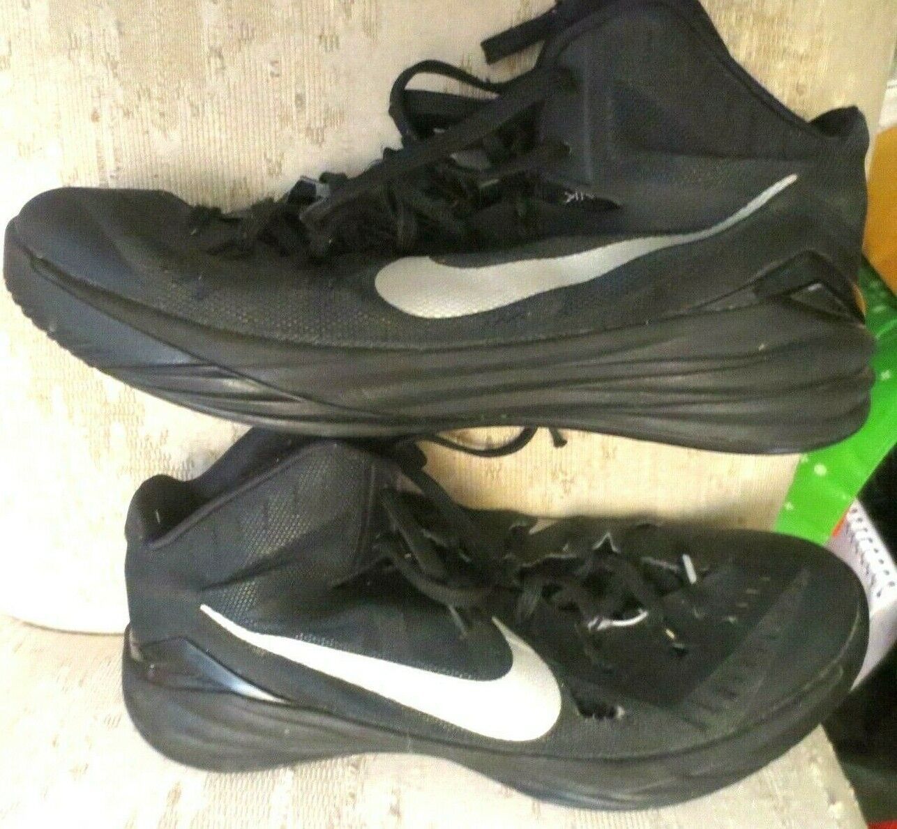 Black Nike Hyper Dunk Basketball Sneakers Size 12 653640-001 - $9.49