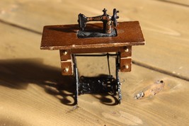 Dollhouse Miniature Sewing Machine in furniture mini Doll House - £4.67 GBP