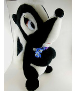 Vintage Skunk Plush with Flowers 12 inch King Plush 2002  Mint With Tag - £13.44 GBP