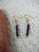 EE474-16) 4mm Purple amethyst crystal gemstone beaded dangle gold earrings - £9.74 GBP