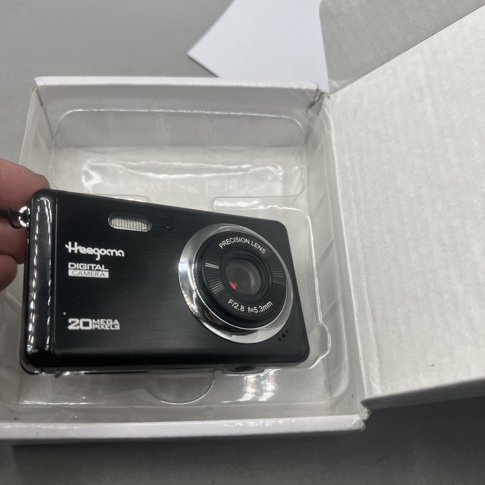 Heegoma Digital Camera 20 Megapixels No Charger Item image 4