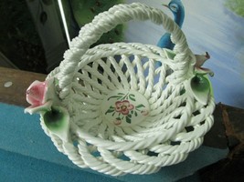 CAPODIMONTE ITALY HAND MADE  LACED BASKET WITH ROSES PICK 1 - £49.81 GBP+