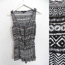 Forever 21 size SMALL black and white tribal grunge ornate print pattern... - $6.92