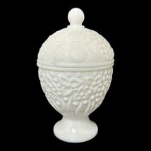 Vintage 1960's Avon White Milk Glass Floral Daisies Footed Trinket Vanit... - $10.50