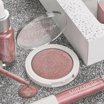 MIRABELLA Illuminizing Makeup Set image 4