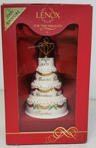 Lenox ~ Holiday Ornament 2009 Our First Christmas Together Porcelain 4 Tier Cake - $22.40