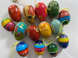 Vintage Lot of 14 Handarbeit Misc Hand Painted Germany Easter Egg Ornament - £23.22 GBP