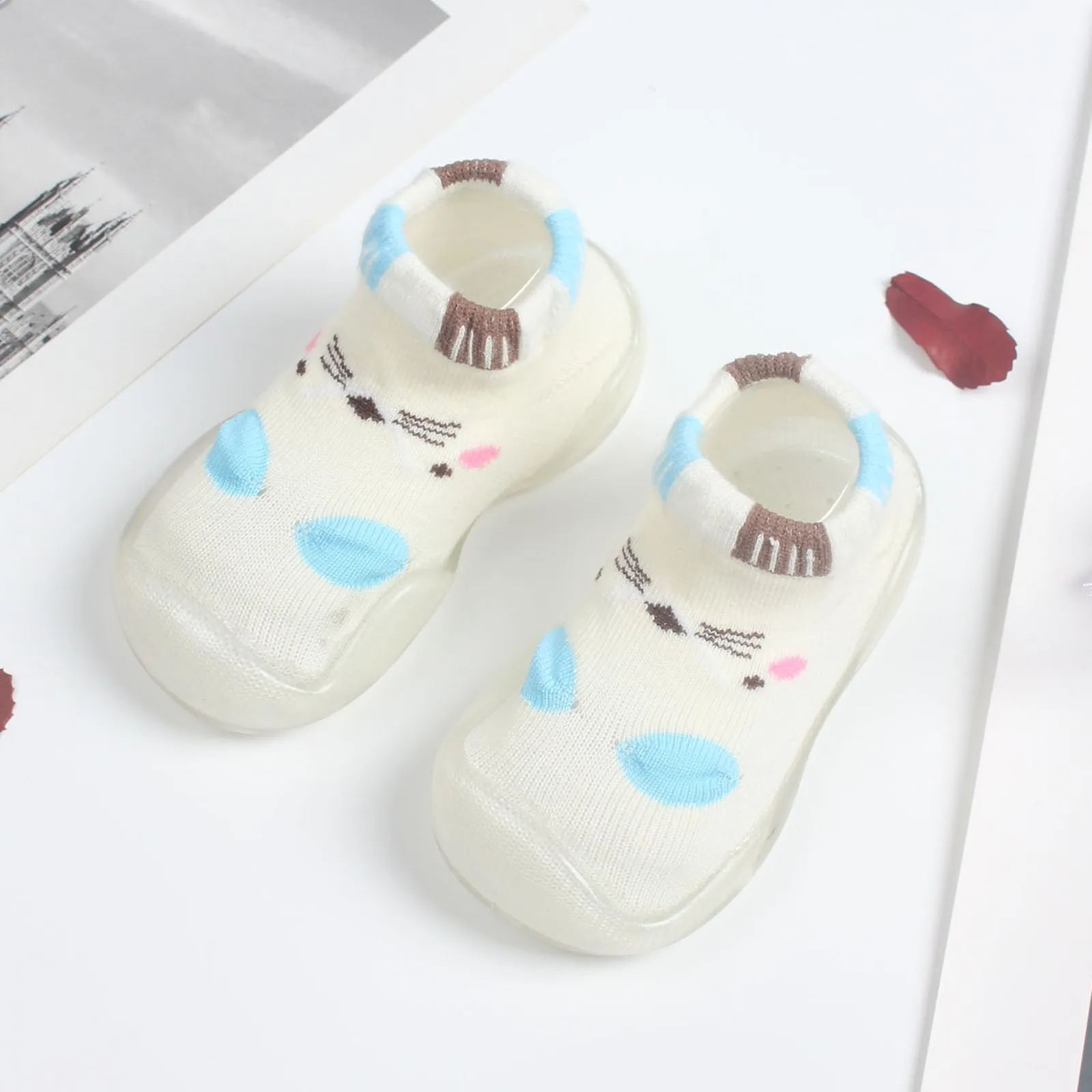 1 summer and autumn comfortable infant toddler shoes cute cartoon pattern children mesh thumb200