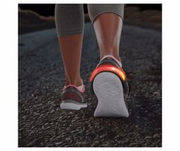 Adult Champion Performance LED Light Running Walking Heel Clip NEW in pa... - $37.12 MXN