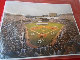 Photo--DAILY NEWS  N.Y.Yankees Legend Series-MARIS ARISES THE MARK TO 61 - £13.09 GBP