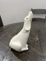 Vintage Gare Inc White Bisque Howling Coyote Dog 1968 - £15.24 GBP