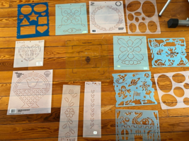 Large Lot of Thin Plastic Ovals Heart Corners &amp; Borders Wreath Stencils ... - £8.99 GBP