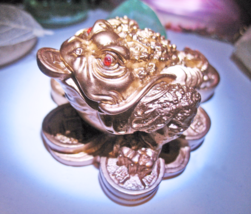 Haunted Figurine 300X Money Frog Success Magick 925 Witch Feng Shui CASSIA4 - £18.35 GBP