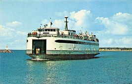 Martha&#39;s Vineyard Massachusetts Ferry Islander Of Steamship Authority Postcard - £8.06 GBP
