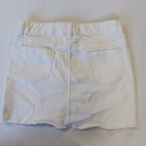 Old Navy RN#54023 Youth Girls Size 14 (26×13) White Mini Denim Frayed Skirt  image 13