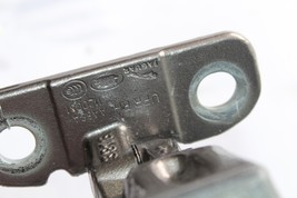 16-17 JAGUAR XE PASSENGER DOOR UPPER HINGE BRACKET FRONT or REAR M1497 image 4