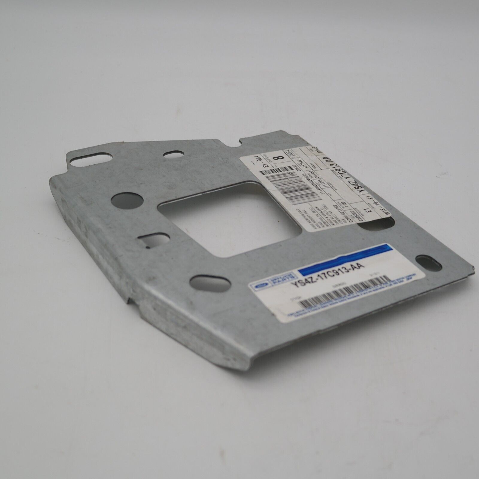 2000-2011 Ford Focus Sedan OEM Rear Passenger Bumper Bracket YS4Z-17C913-AA - $19.99