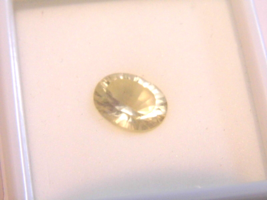 Yellow Labradorite Oval 10x8x5mm 2.24cts.  Natural Gemstone Beautiful! - £22.76 GBP