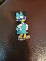 Disney Trading Pin - Daisy Duck Cool Characters - Beach Outfit Sunglasses (2012) - £7.11 GBP
