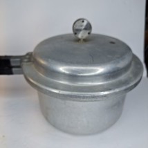 Vintage MIRRO MATIC Aluminum 4 Quart Pressure Cooker 394M USA - $24.74