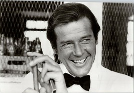 Moonraker original 6x10 inch photo Roger Moore smiles with cigar - £19.98 GBP