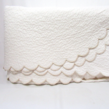 Home Treasures Vermicelli Quilted Embroidery Scalloped King Coverlet - £240.38 GBP