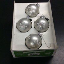 Rauch Christmas Ornaments 4 Silver White Glitter Star Snowflake Glass With Box - $8.86