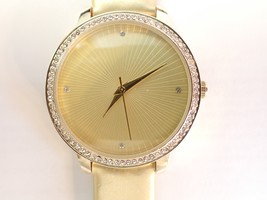 MANHATTAN By CHROTON Quartz Gold Women&#39;s Wristwatch - $13.51 CAD