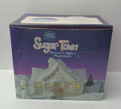 Precious Moments Sugar Town Lighted Warming Hut w/ Box PRISTINE - $37.99