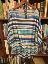 Chicos Travelers Coll size 2 blue, aqua and white blouse with elastic waist - $9.50