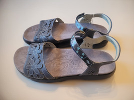 JBU Jambu Womens Wildflower Grey/Steel Blue Floral Sling Back Shoes Size 9.5 M - $24.70