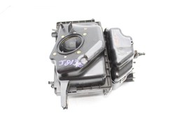 03-06 INFINITI G35 AIR INTAKE BOX FILTER HOUSING **DAMAGE** E5970 image 6