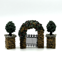 Department 56 Christmas Stone Corner Posts and Archway with Holly #52648 - £15.17 GBP