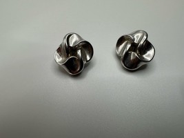 Vintage Crown Trifari Silver Clip Earrings 2cm - $16.29 CAD