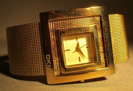 DKNY NY-4617 Gold Tone Steel Watch  - £178.48 GBP