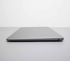 Apple MacBook Air 13.3" Core i3 8GB 128GB SSD Space Gray MWTJ2LL/A image 11