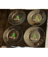 Arcoroc Clear Plate with Applied Christmas Tree Design - set of 4 - $34.28 CAD
