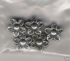 5 PCS Silver Plated Flower Beads NEW - £0.78 GBP