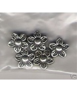 5 PCS Silver Plated Flower Beads NEW - $18.89 MXN