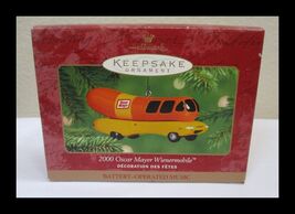 Hallmark Keepsake 2000 Oscar Mayer Wienermobile Ornament Musical - $17.81