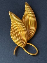 Vintage Large Double Ridged Goldtone Aspen Leaf Pin Brooch – 3 and 1/8th... - $14.89
