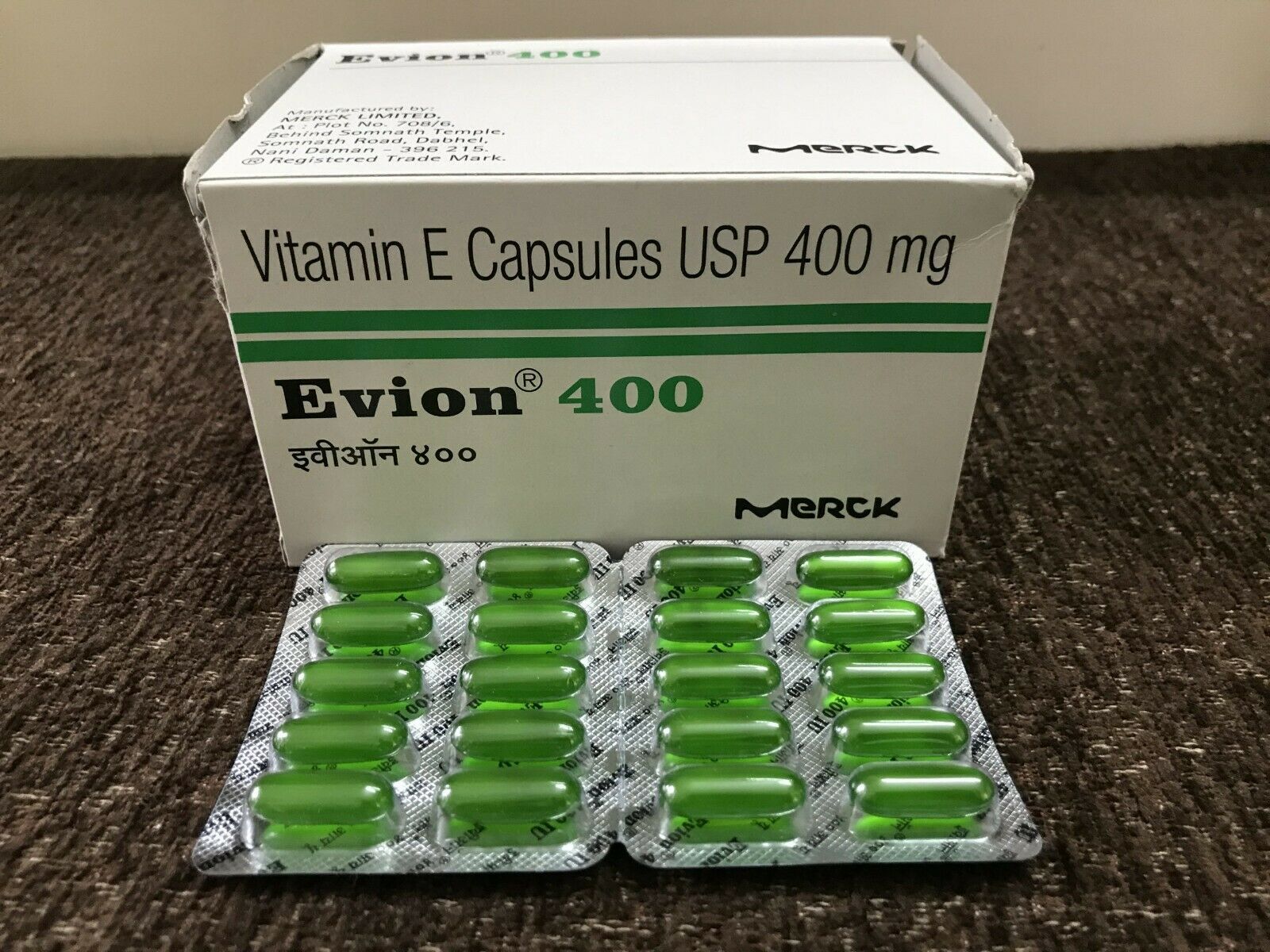 100 Capsules Evion 400 mg Capsule Vitamin E For Face Hair Acne Nails