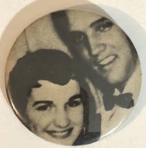 Elvis Presley Magnet Small Elvis With A Girl J2 - $7.91