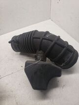 2006 SORENTO Air Tube/ Resonator OEM - $30.64