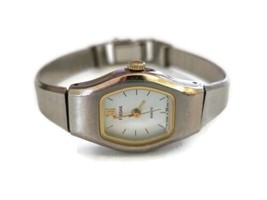 Vintage Pulsar Ladies Silver Tone Wrist Watch V233-6250 Needs Repair - $13.65