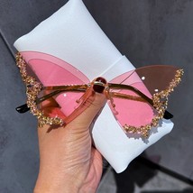 Butterfly Shape Sunglasses - £13.58 GBP