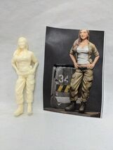 MA. K. Female Combat Troop Plastic Miniature Figurine ~3&quot; - €32,80 EUR