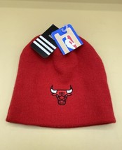 NWT New Adidas Chicago Bulls Red Bull Youth Beanie Uncuffed NBA Store Tag - £14.00 GBP