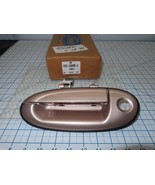 Ford F6DZ-5422405-A Exterior Door Handle Front LH Saddle Painted OEM NOS - $38.68