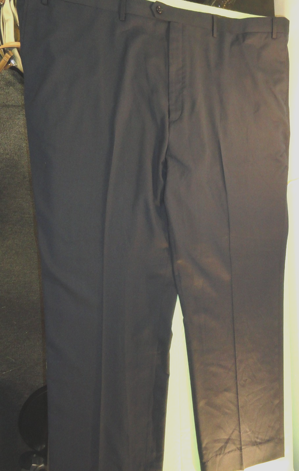 NEW ROUNDTREE &amp; YORKE TRAVEL SMART MENS DARK BLUE PANTS CLASSIC FIT 52X30 - $23.75